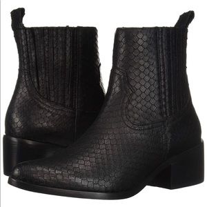 Steve Madden Black Leather Booties